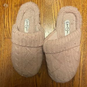 Women’s slippers